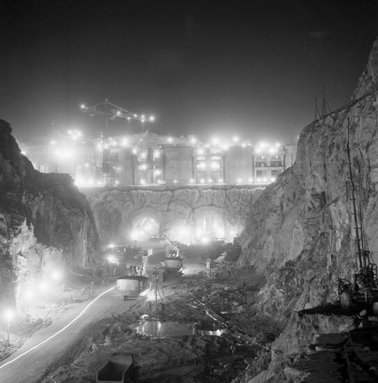 Aswan dam construction