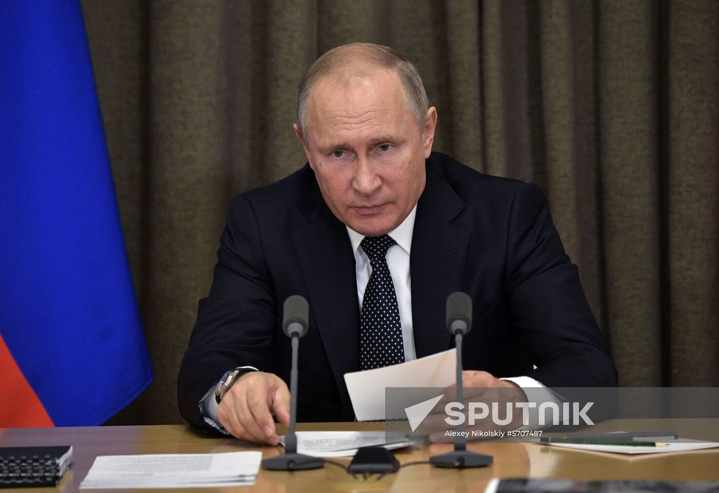 President Vladimir Putin holds meeting with Russian Defense Ministry leadership