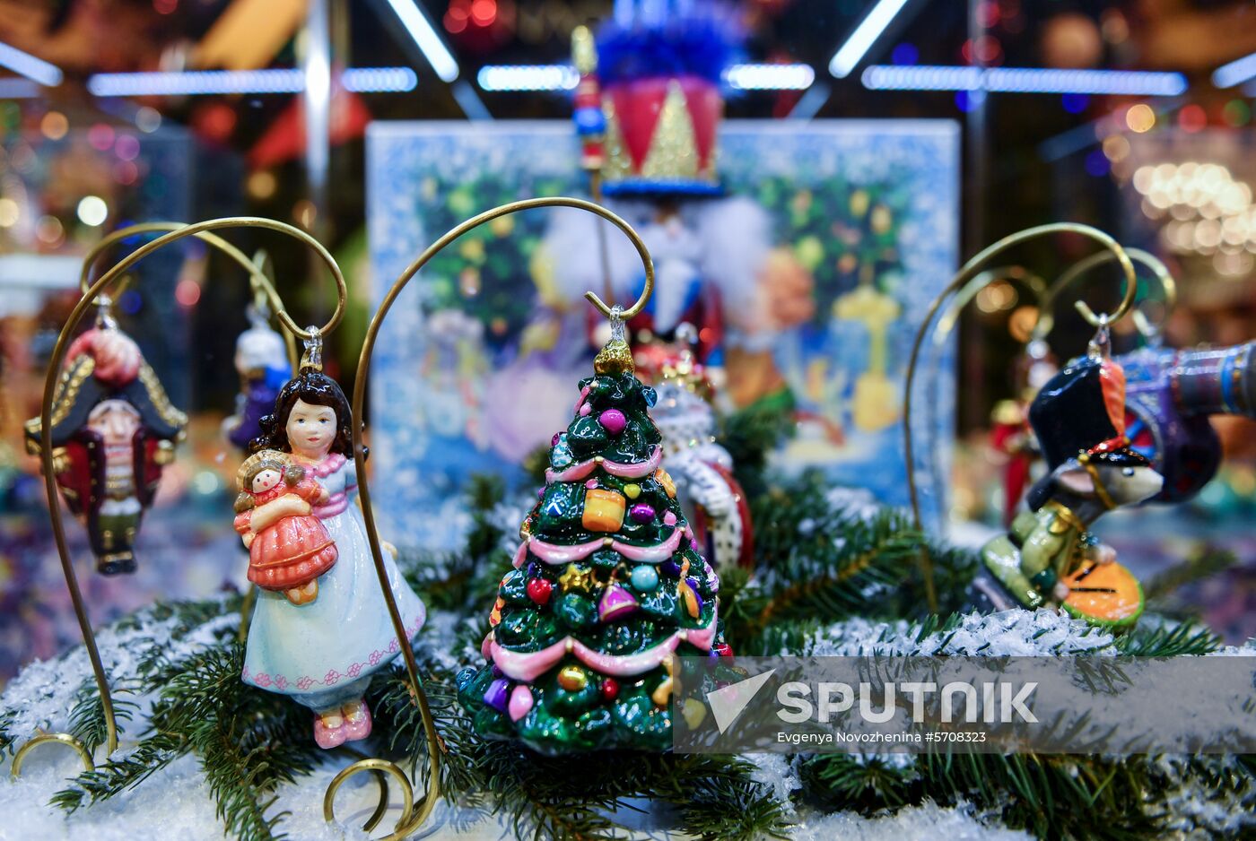 Russia New Year Preparations