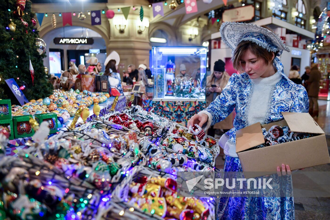 Russia New Year Preparations