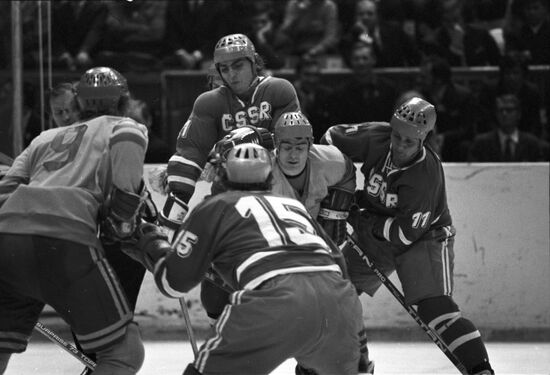 Ice hockey