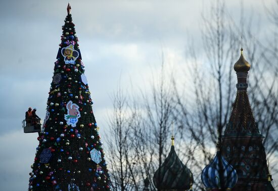 Russia New Year Tree