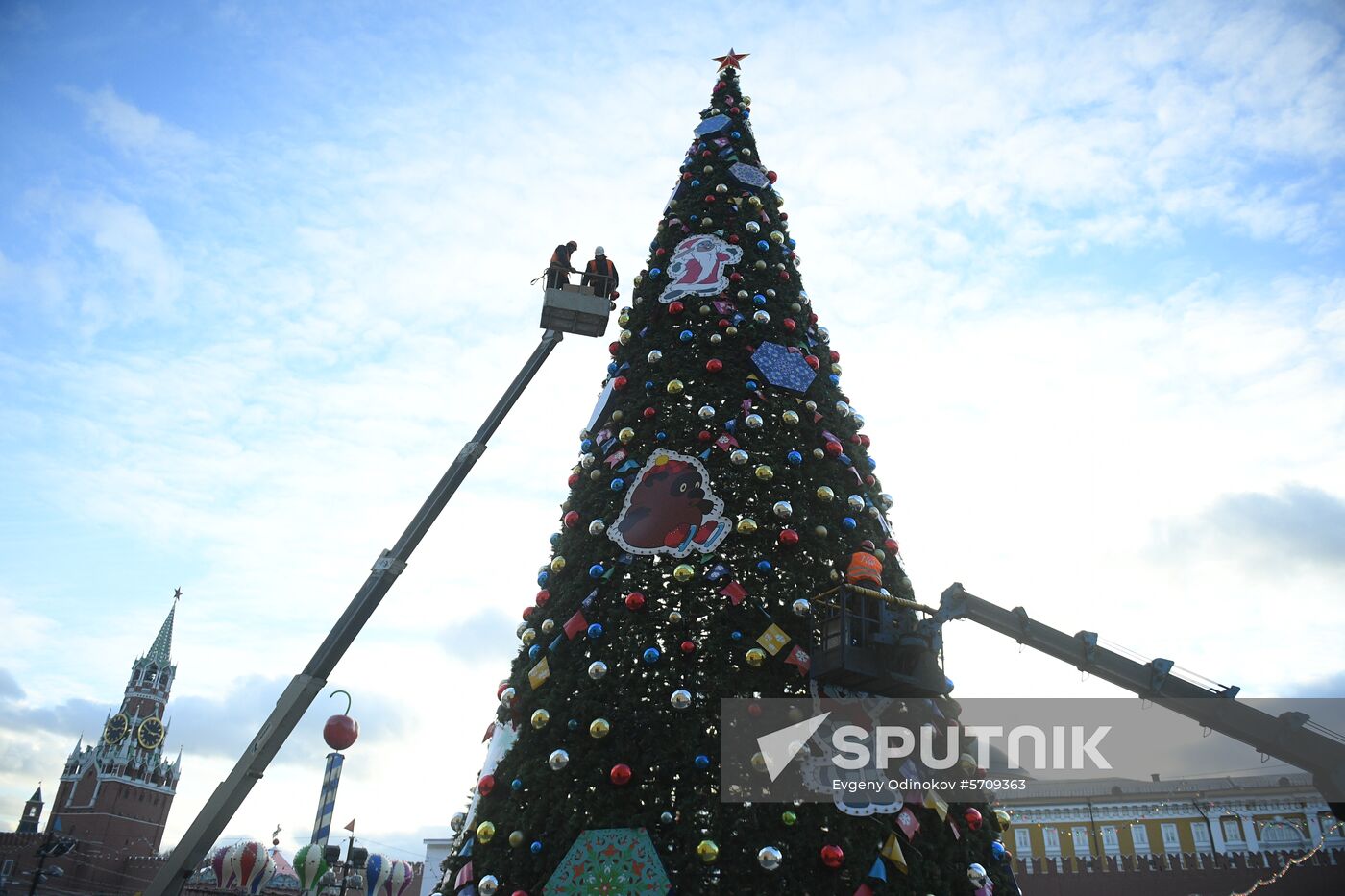 Russia New Year Tree