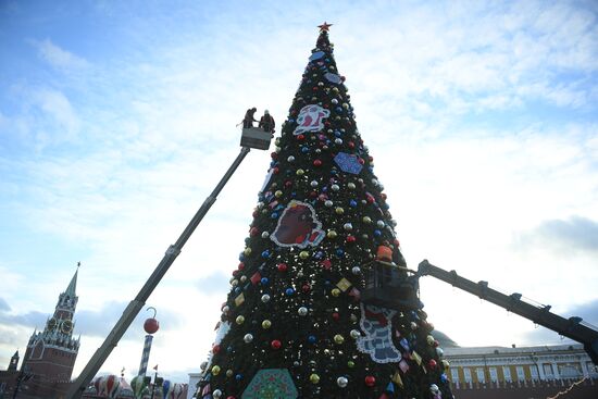 Russia New Year Tree