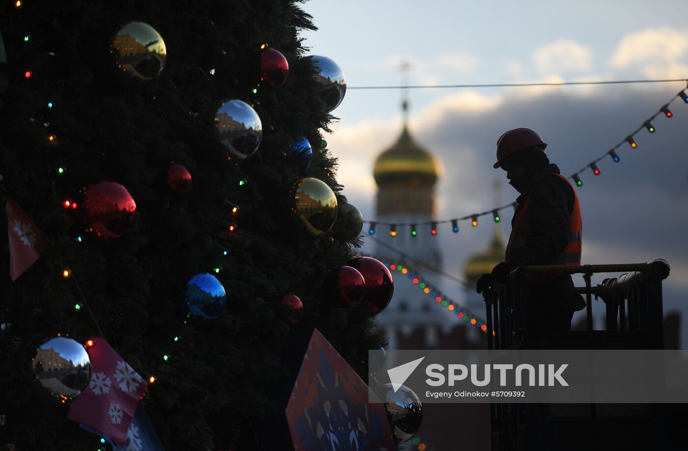 Russia New Year Tree