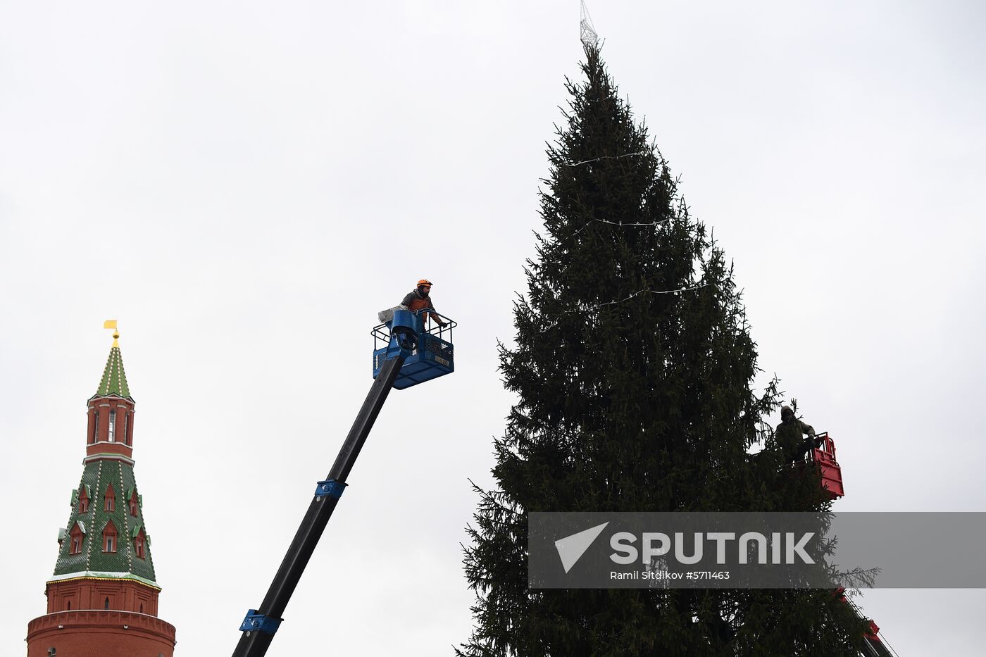 Russia New Year Preparations