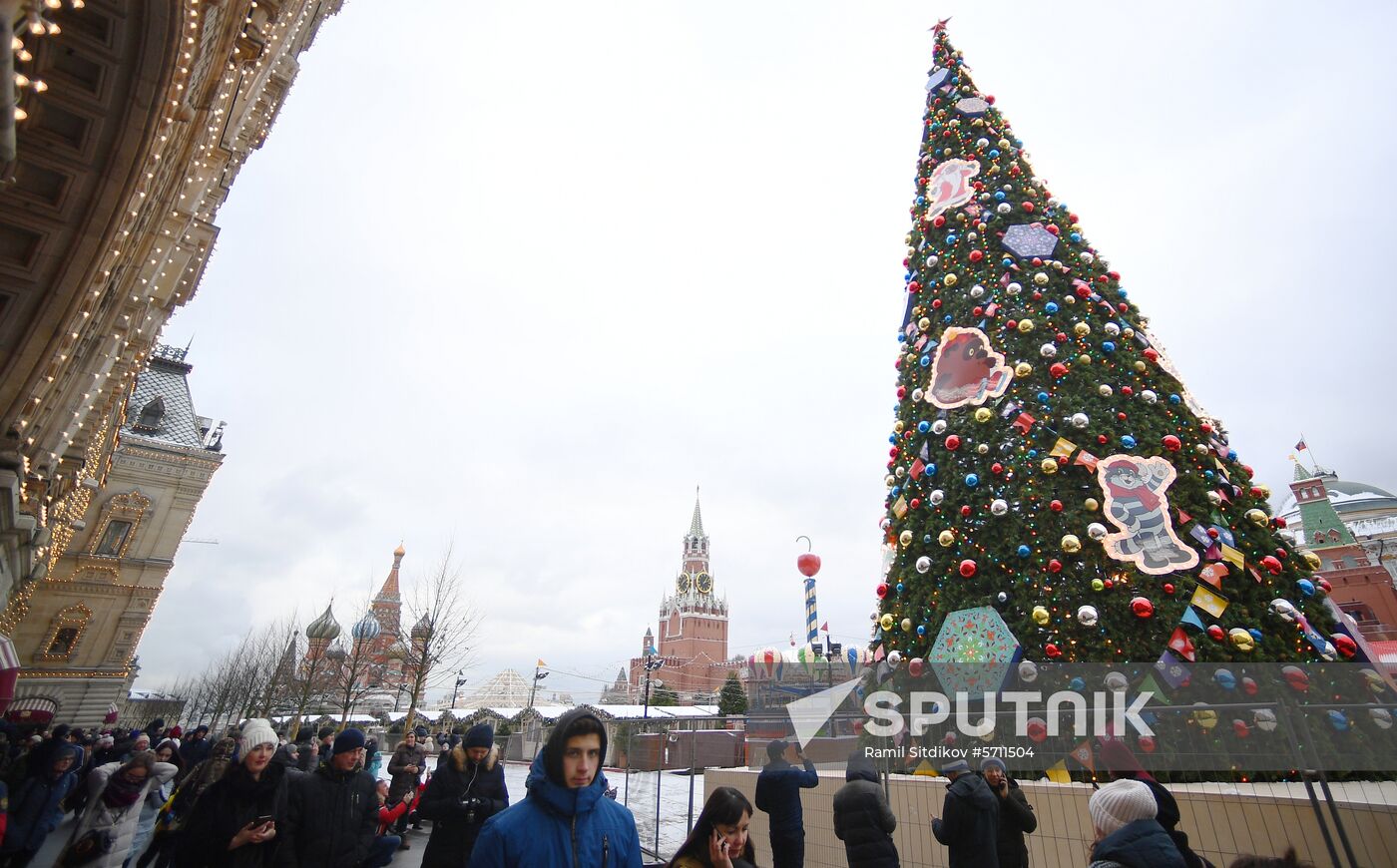 Russia New Year Preparations