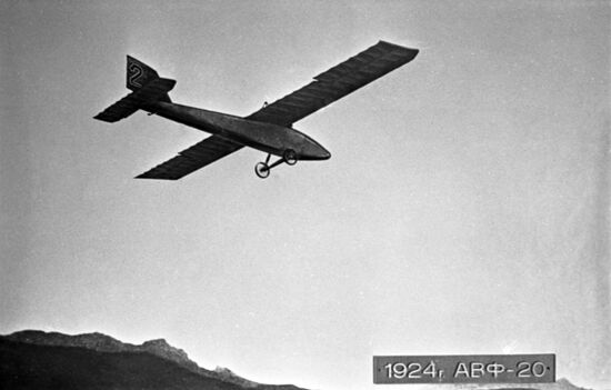 AVF-20 training glider