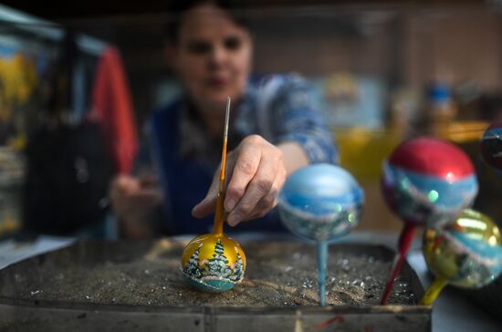 Russia New Year Preparations