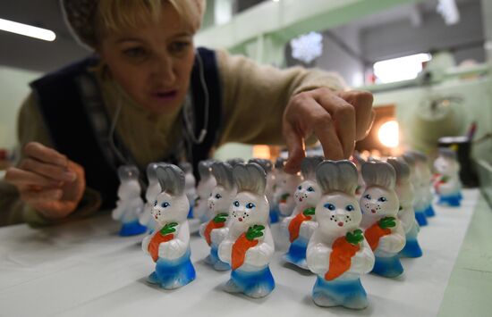 Russia New Year Preparations