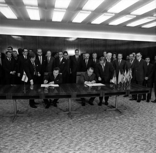 CMEA-Finland cooperation agreement signing