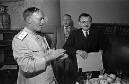 Reception of delegation of Czechoslovak Socialist Republic by Slavonic Committee of USSR