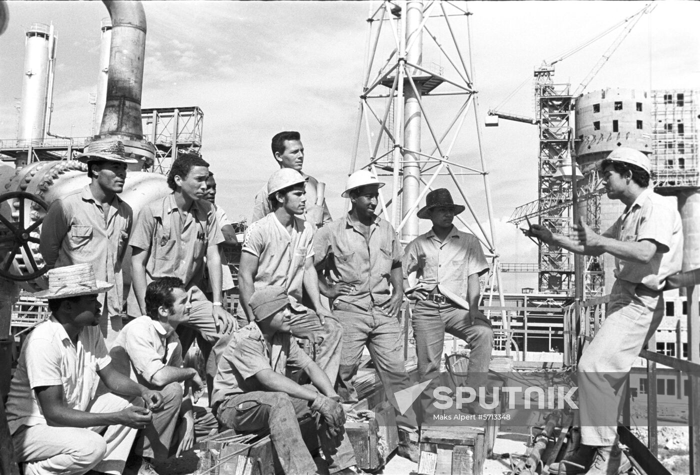 Constructing chemical fertilizer plant