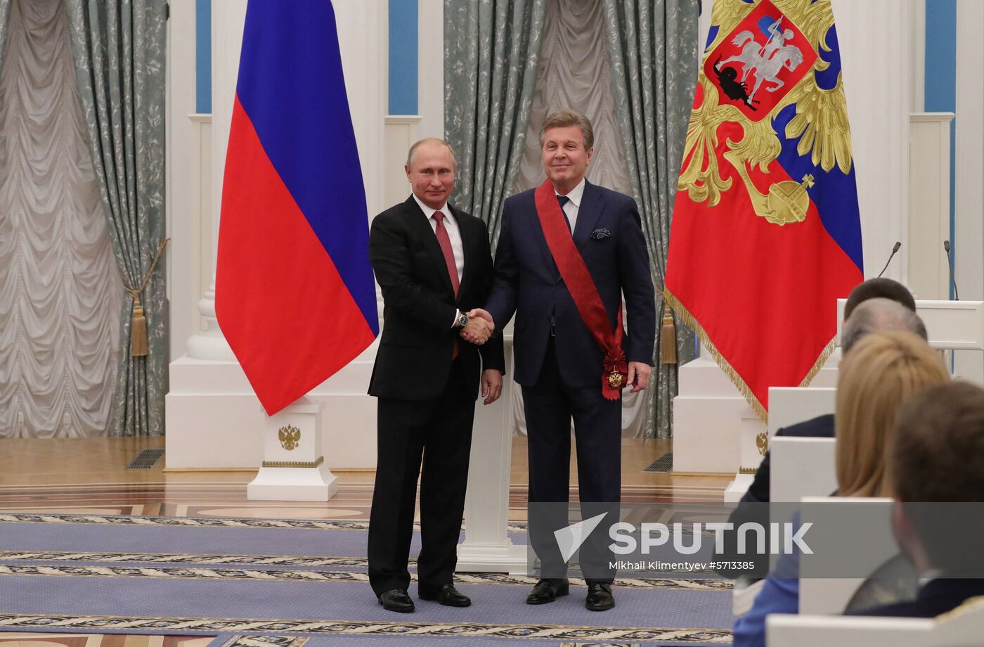 President Putin presents state awards