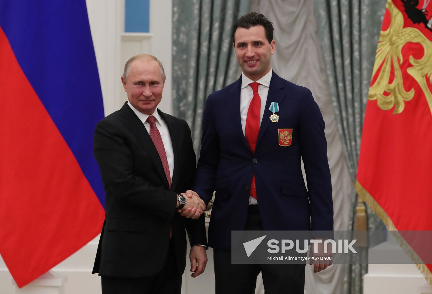 President Putin presents state awards