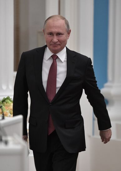 President Putin presents state awards