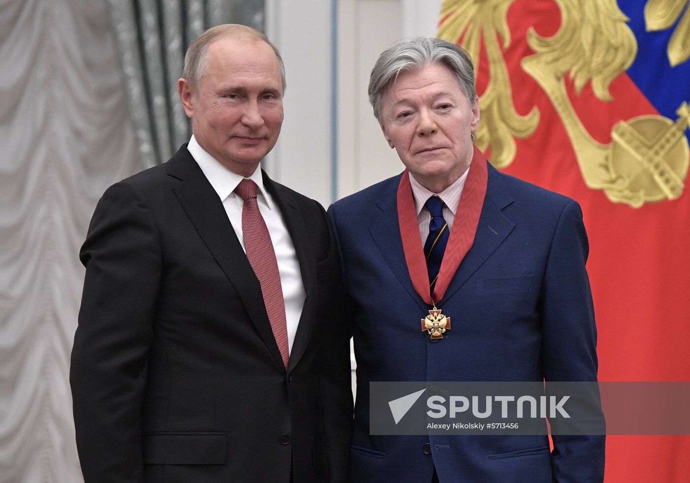 President Putin presents state awards