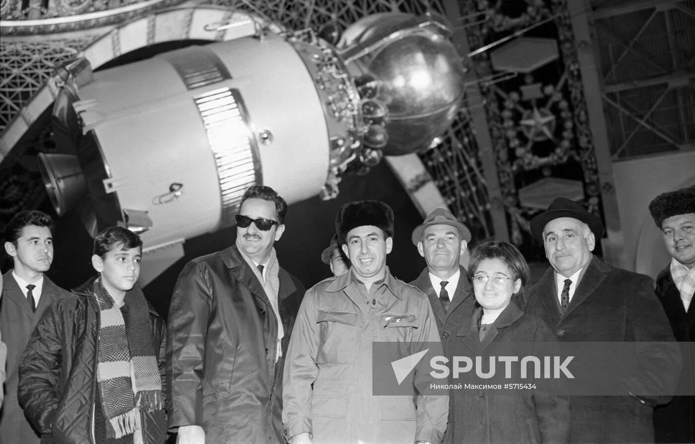 Cuban delegation visits USSR