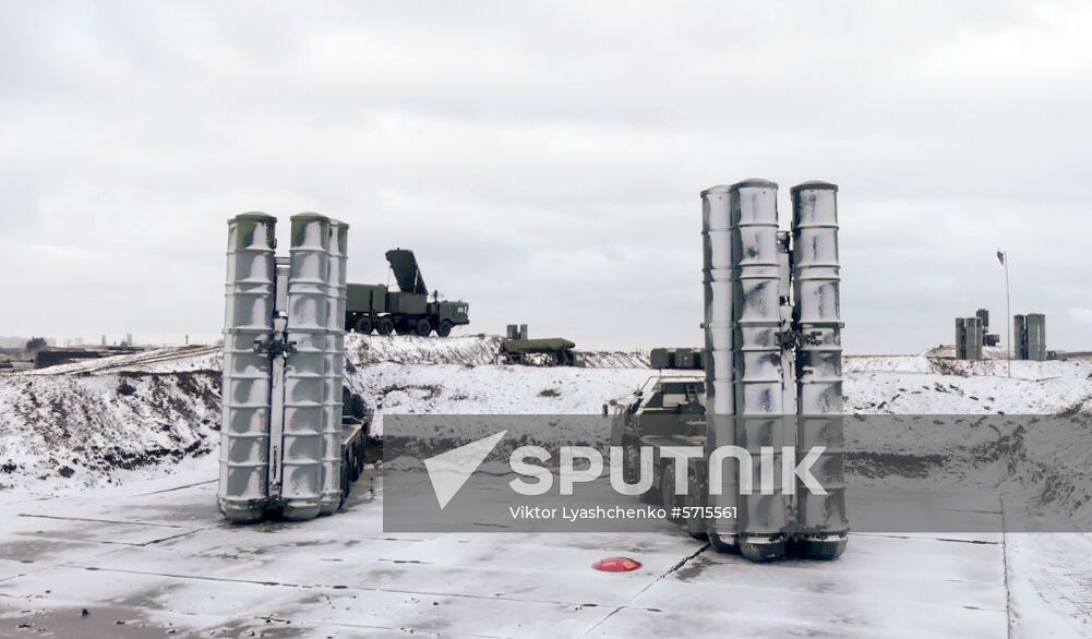 Russia Crimea S-400