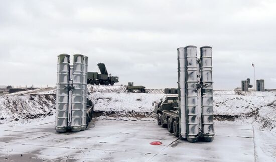 Russia Crimea S-400 