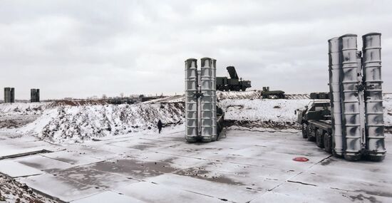 Russia Crimea S-400 