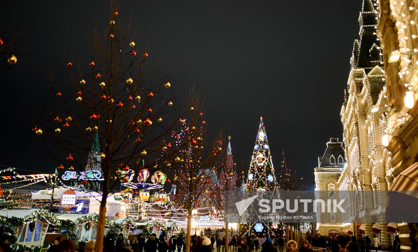 Russia New Year Preparations