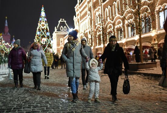 Russia New Year Preparations