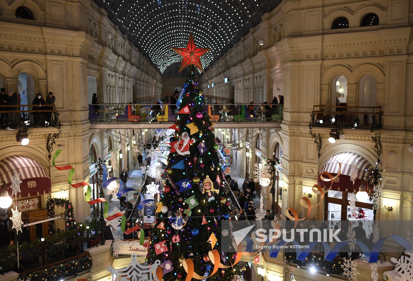 Russia New Year Preparations