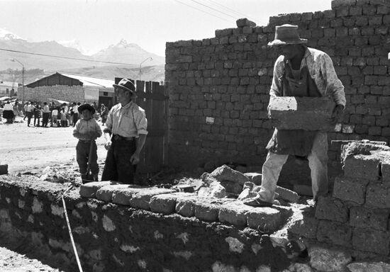 Soviet Union helps Peru after May 31 1970 earthquake
