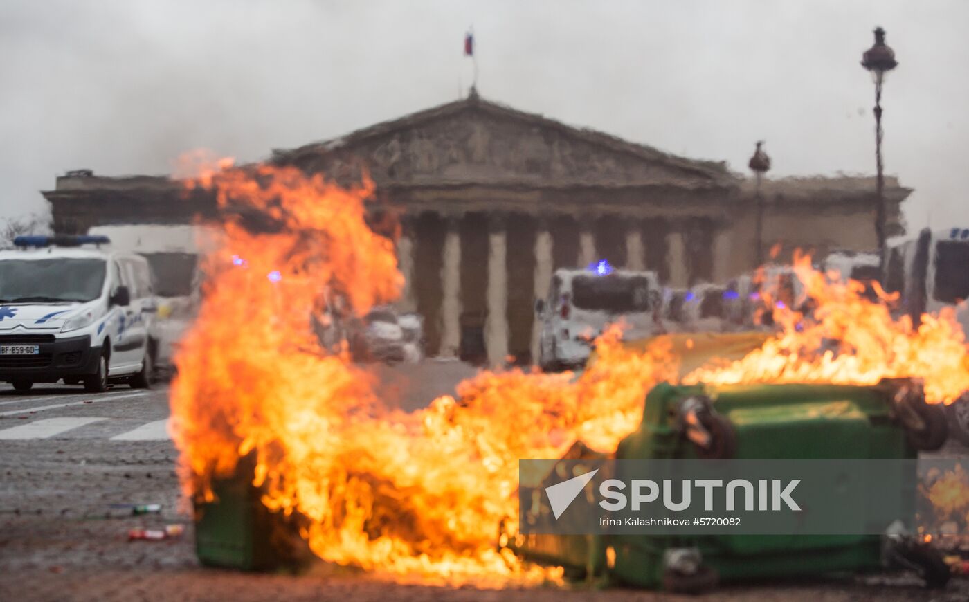 France Ambulance Workers Strike