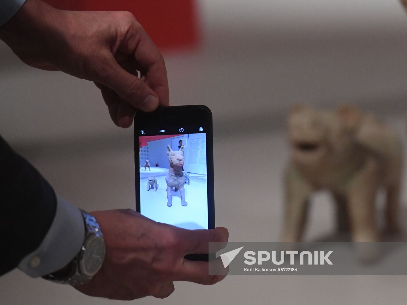 Russia Chinese Sculptures Exhibition