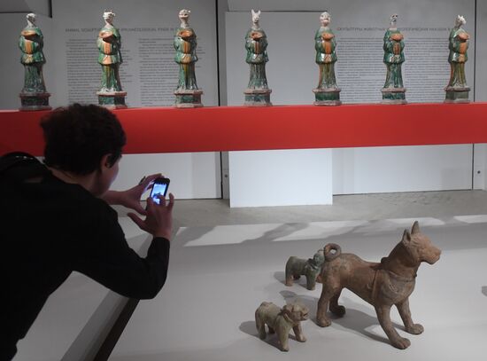 Russia Chinese Sculptures Exhibition