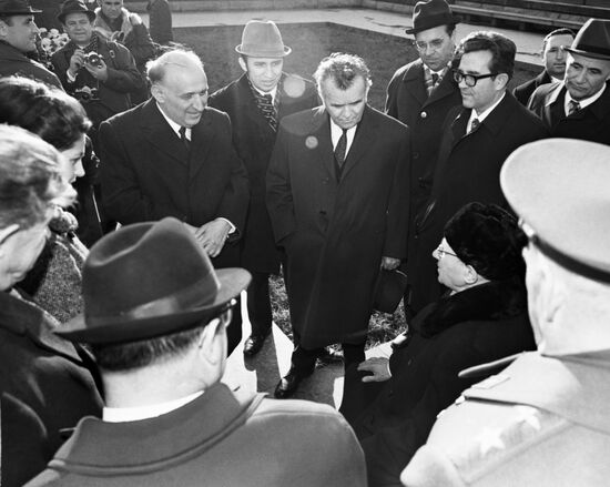 Party and government delegation from PRB in USSR