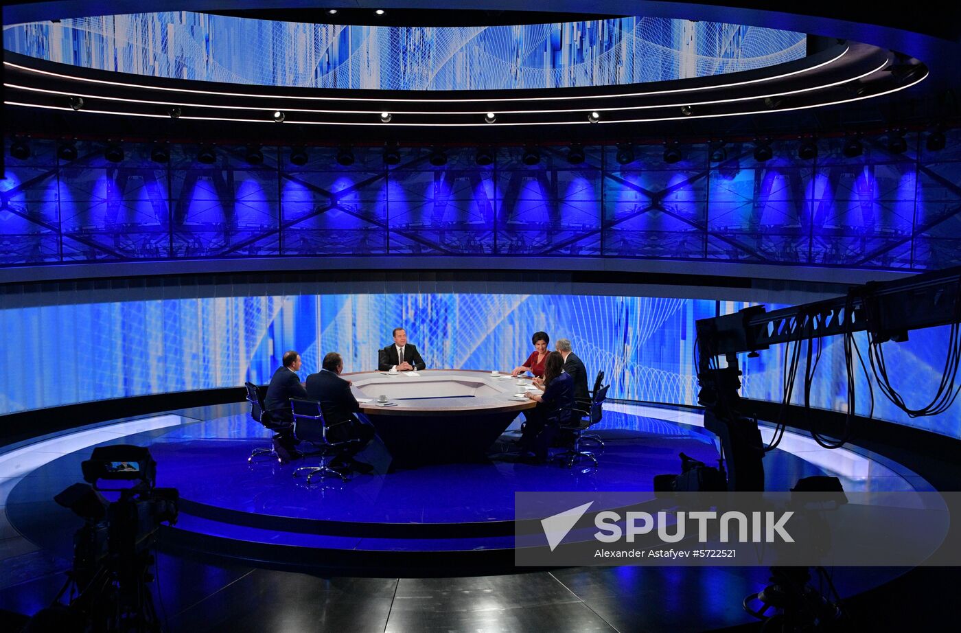 Prime Minister Dmitry Medvedev gives interview to five Russian television channels on the year's results