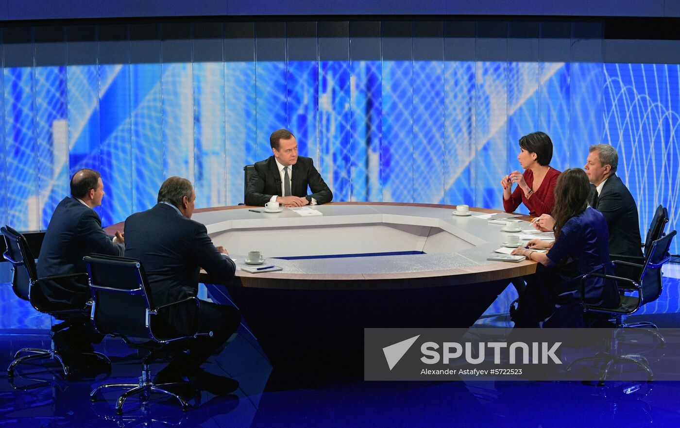 Prime Minister Dmitry Medvedev gives interview to five Russian television channels on the year's results
