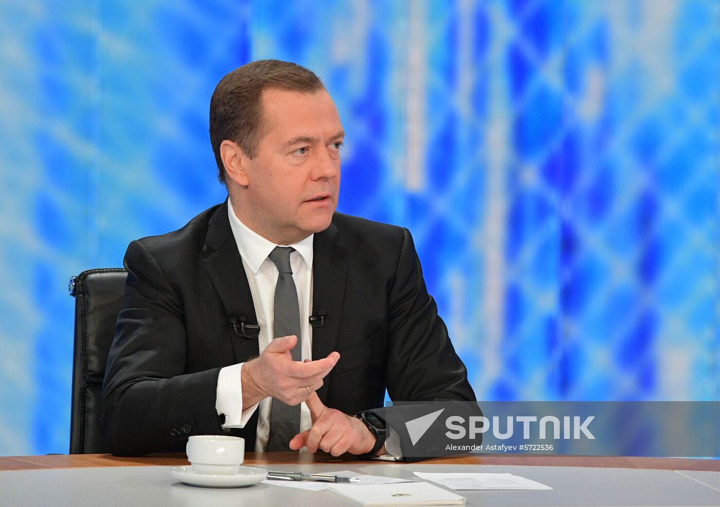 Prime Minister Dmitry Medvedev gives interview to five Russian television channels on the year's results