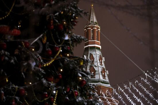 Russia New Year Preparations
