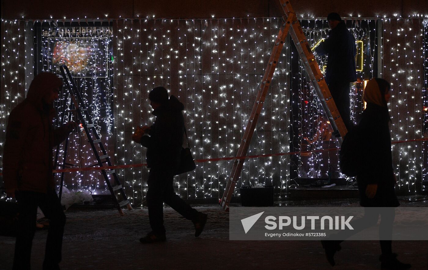 Russia New Year Preparations