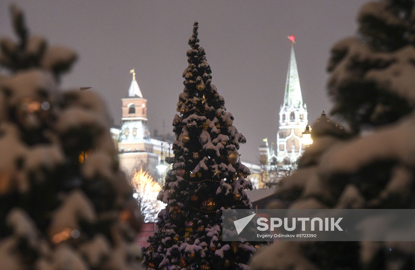 Russia New Year Preparations