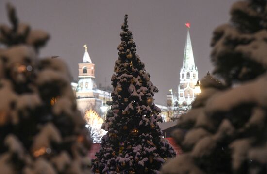 Russia New Year Preparations
