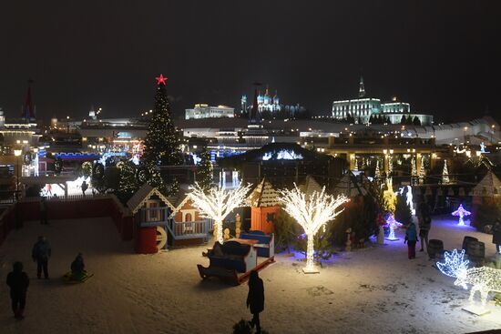 Russia New Year Preparations