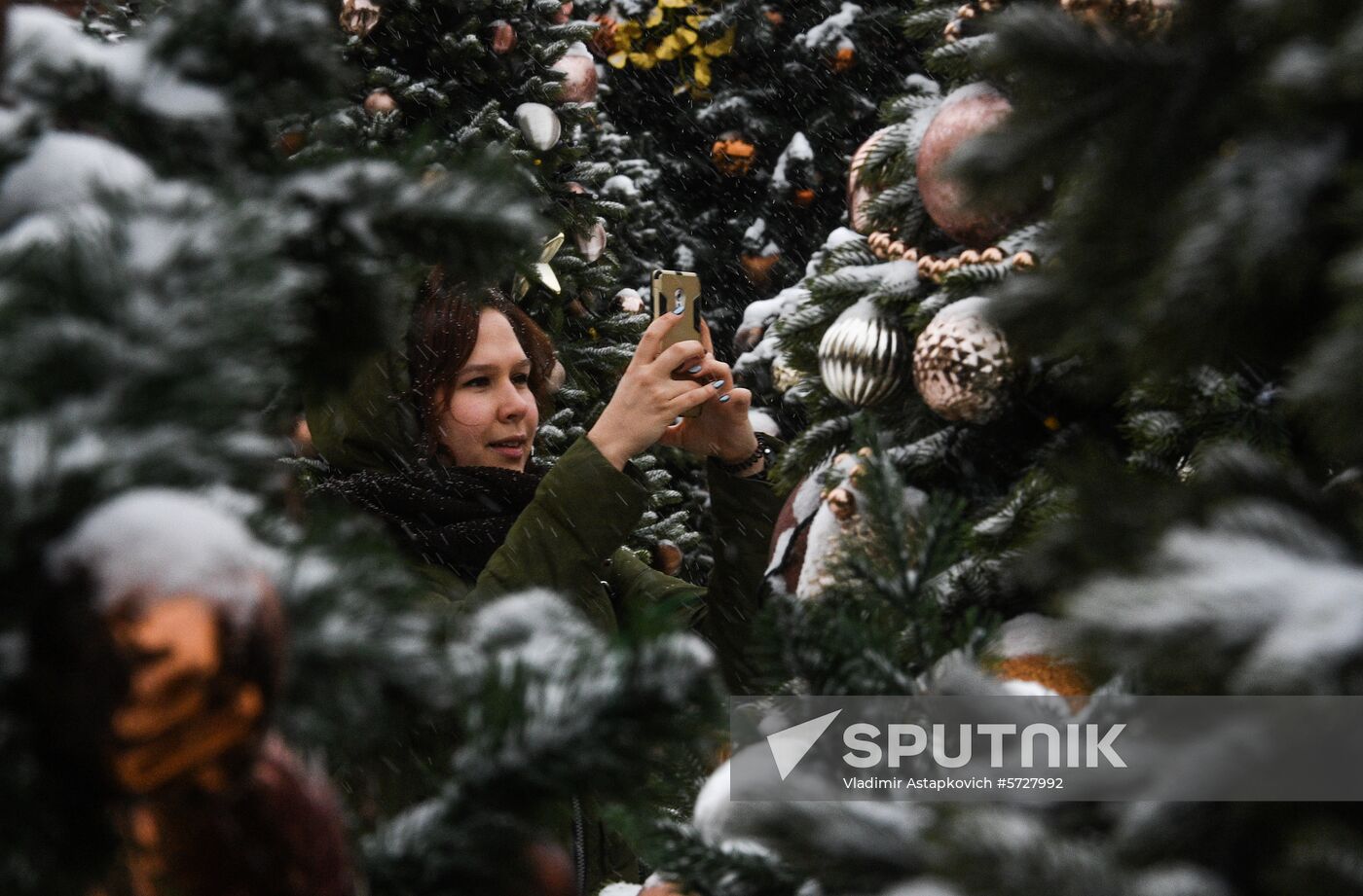 Russia New Year Preparations