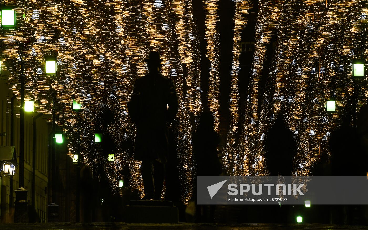 Russia New Year Preparations