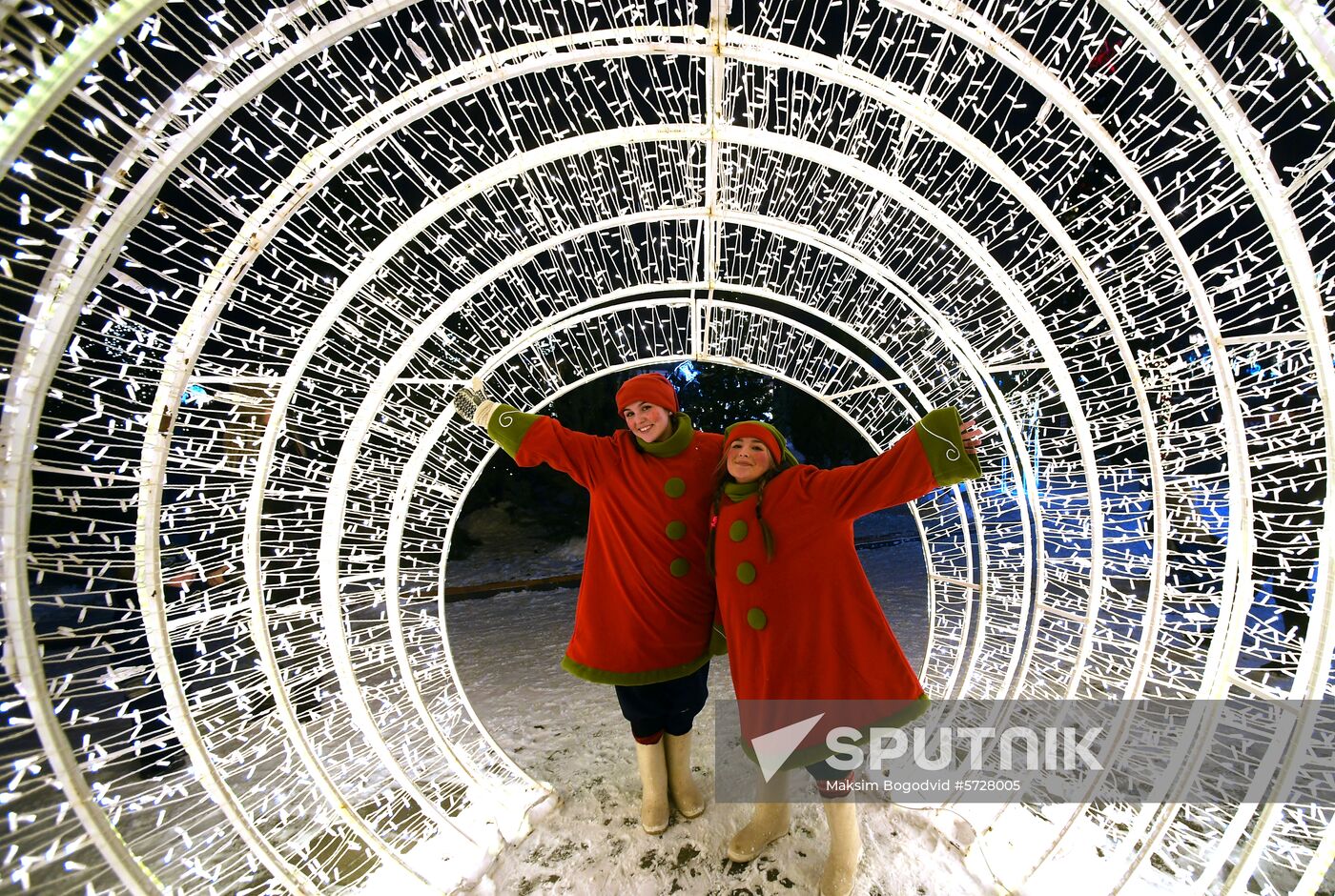 Russia New Year Preparations