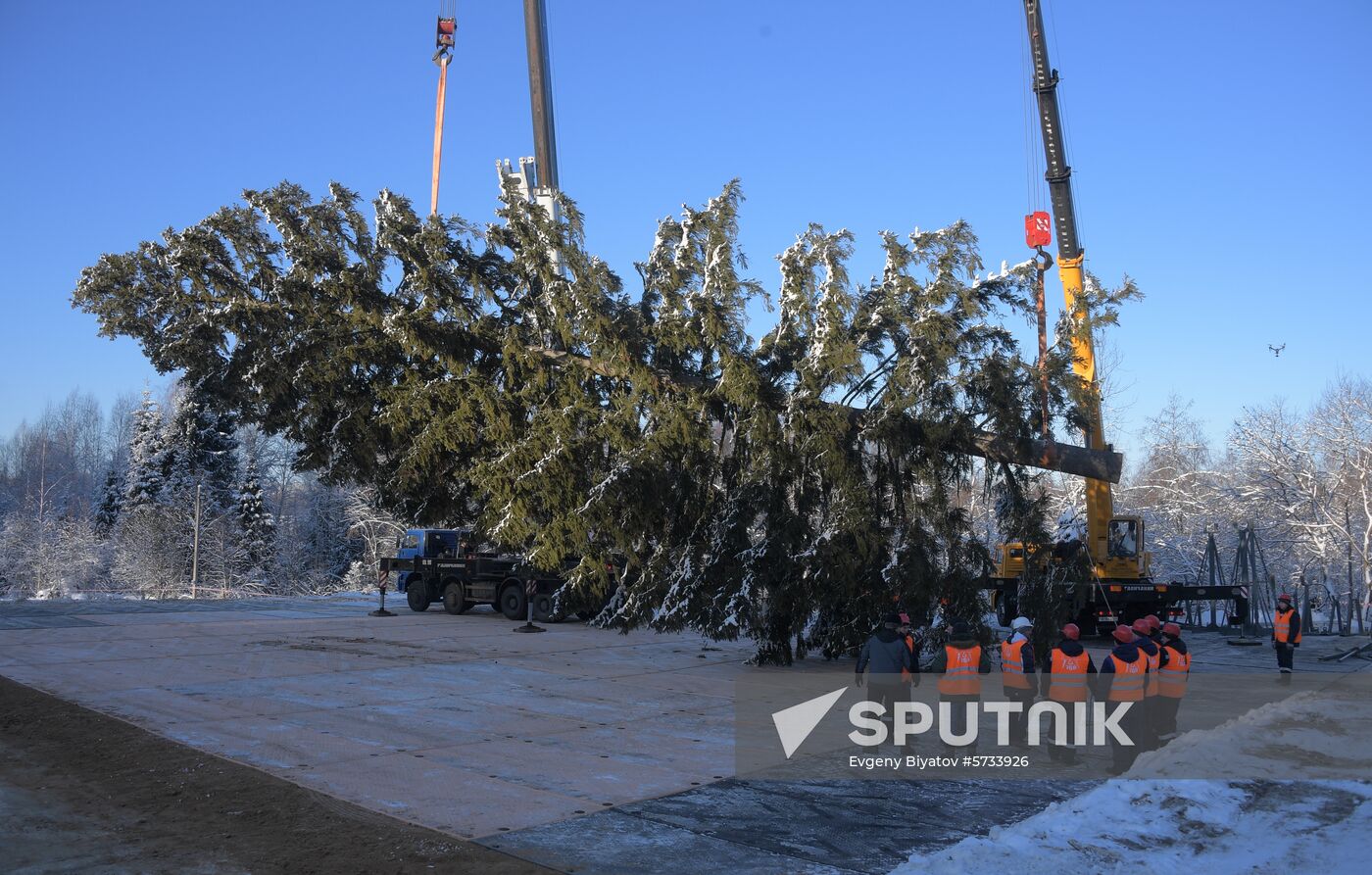 Russia New Year Preparations