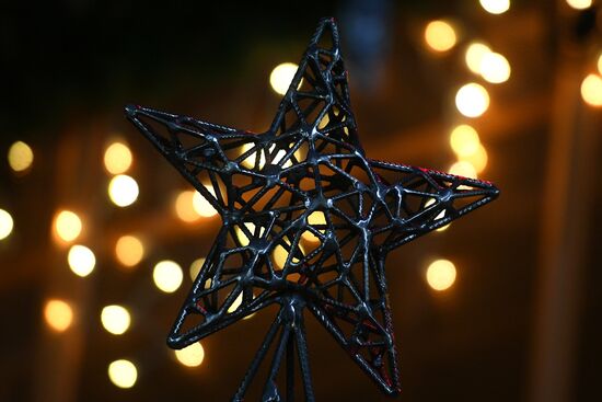 Russia New Year Preparations