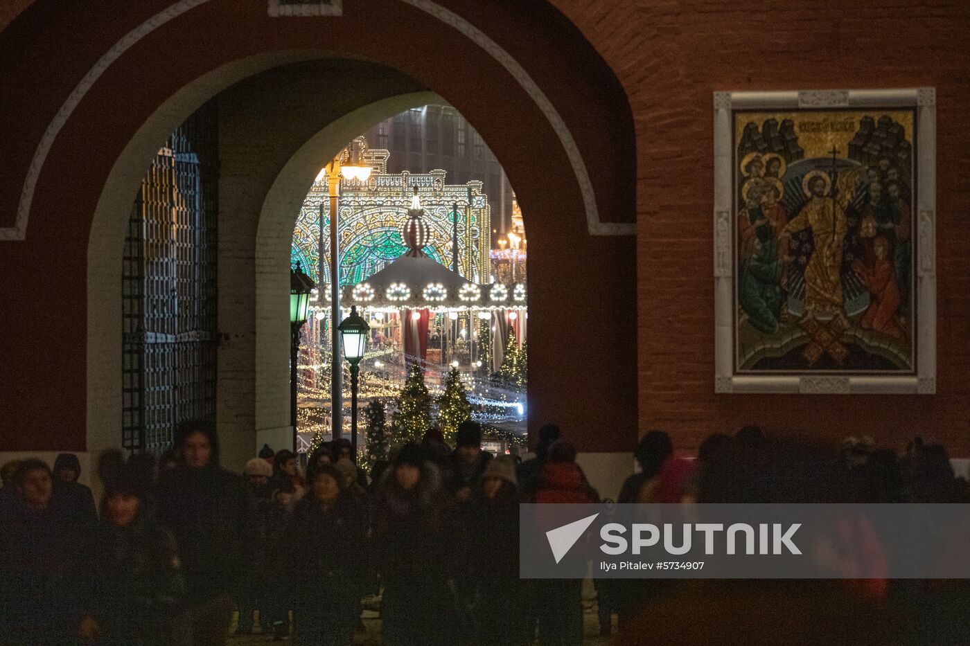 Russia New Year Preparations