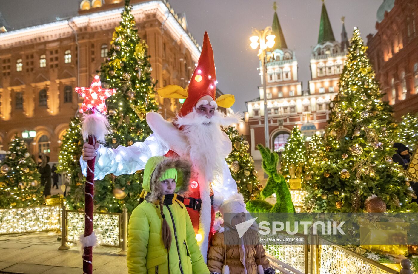 Russia New Year Preparations