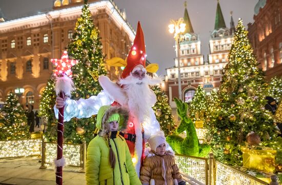 Russia New Year Preparations