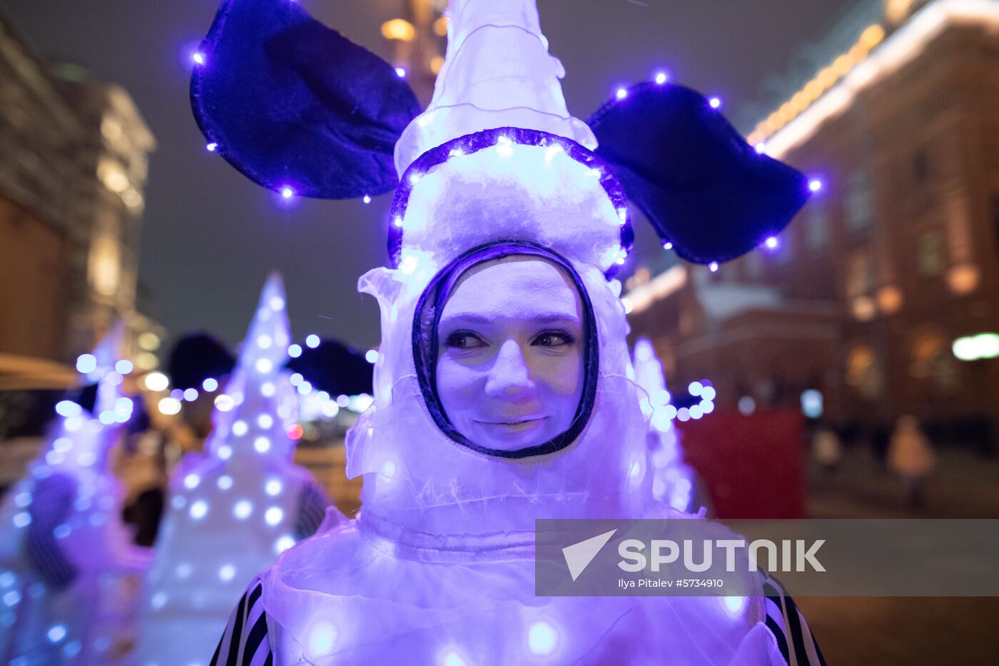 Russia New Year Preparations